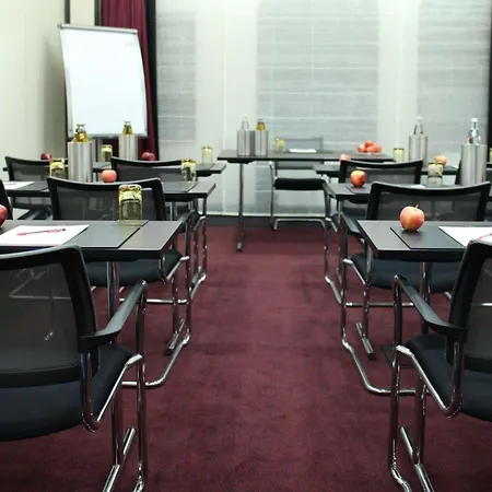 Mercure Center Hotel 4*