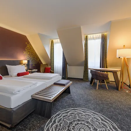 Mercure Center