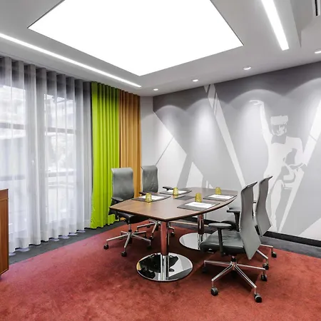 Mercure Center