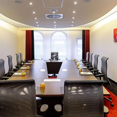 Mercure Center 4*