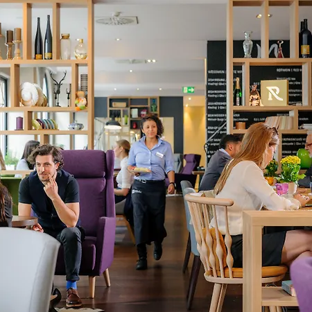 Отель Mercure Center 4*
