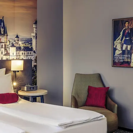 Отель Mercure Center