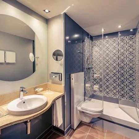 Mercure Center Otel 4*