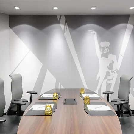 Otel Mercure Center 4*
