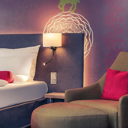 Mercure Center