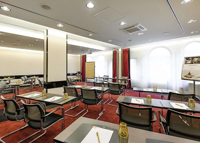 Mercure Center 4*