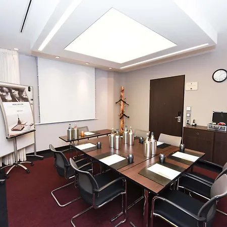 Mercure Center 4*